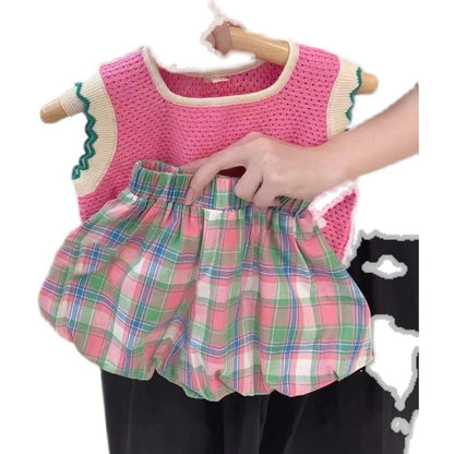 Girl's Knitted Vest Plaid Bud-waisted Shorts Two-piece Set