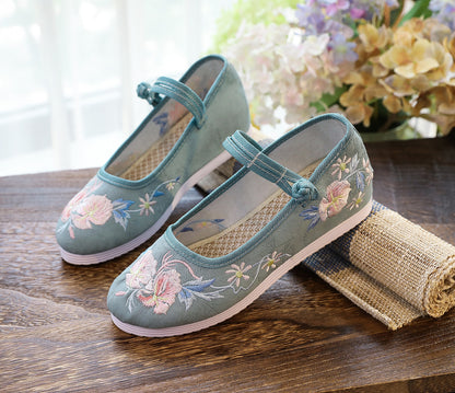 Chinese Style Round Head Embroidered Female Flat Cloth Shoes