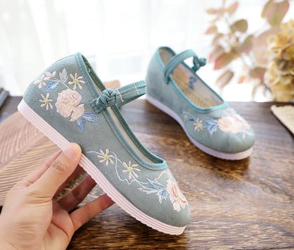 Chinese Style Round Head Embroidered Female Flat Cloth Shoes