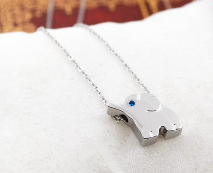 Fashion baby elephant necklace