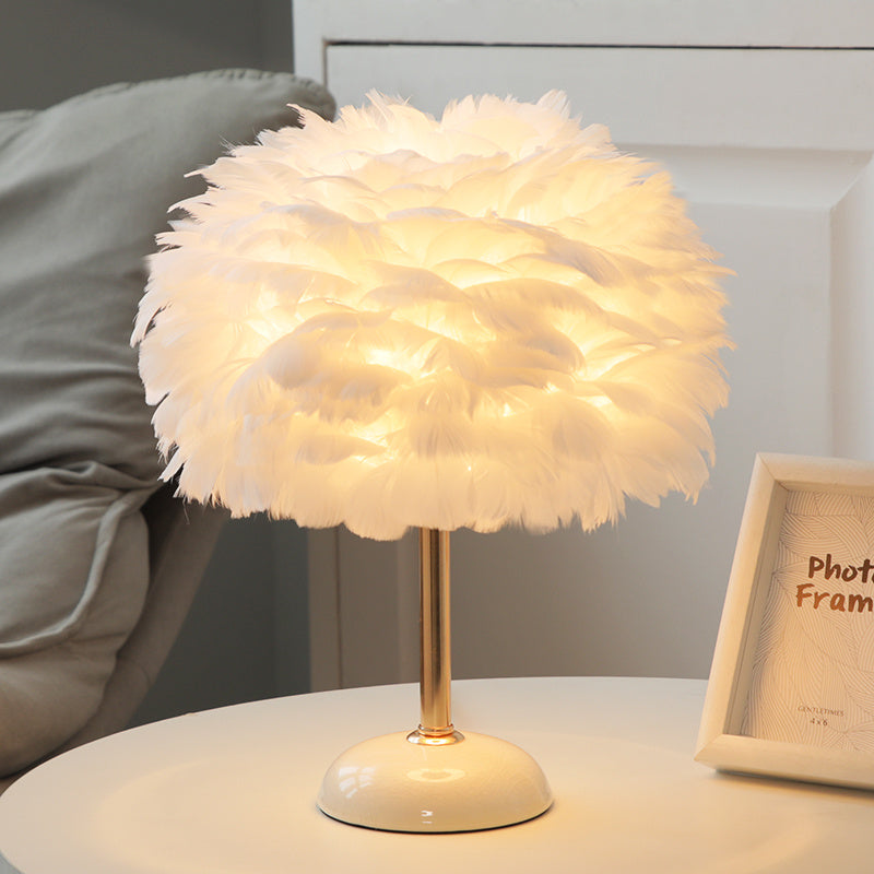 Feather Ceramic Desk Lamp